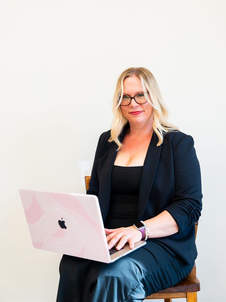 Portrait of Jennifer Lanthier