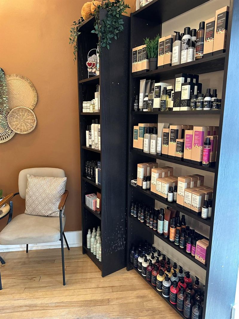 The salon at Fresh Salon Beechwood, view 12